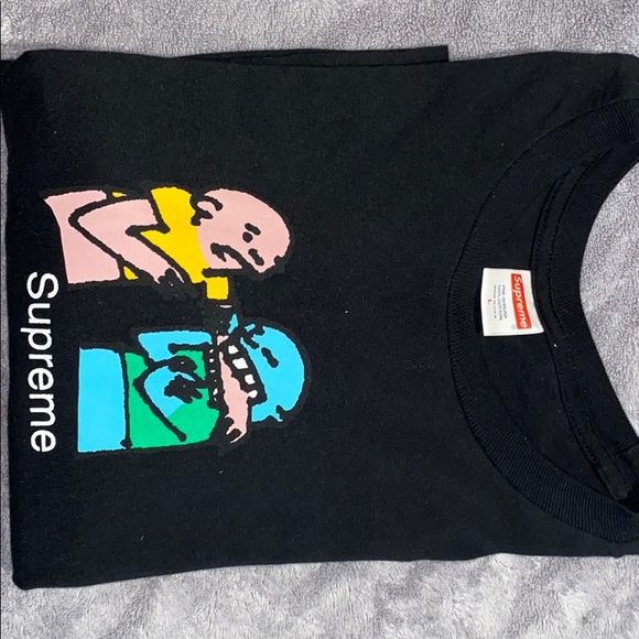 Supreme - Picture 2 of 3